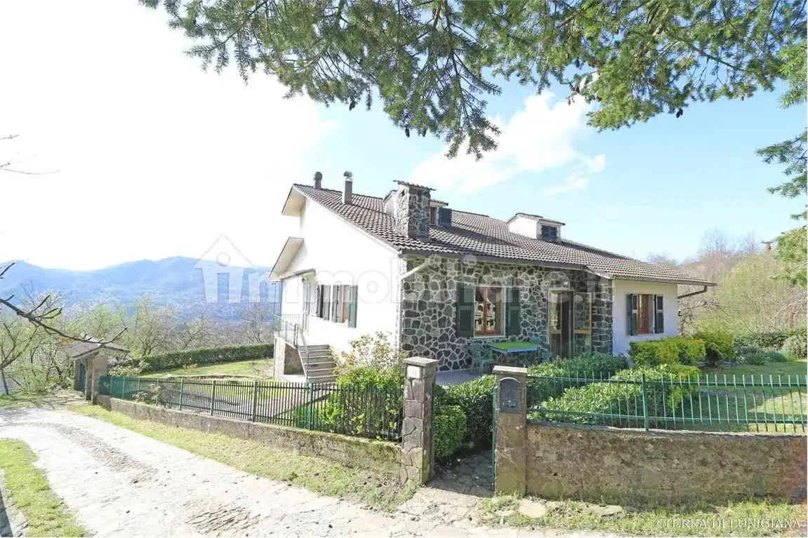 Villa in vendita a Zeri