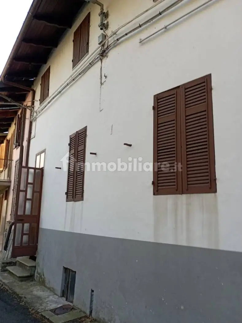 Casa indipendente in vendita a Casapinta