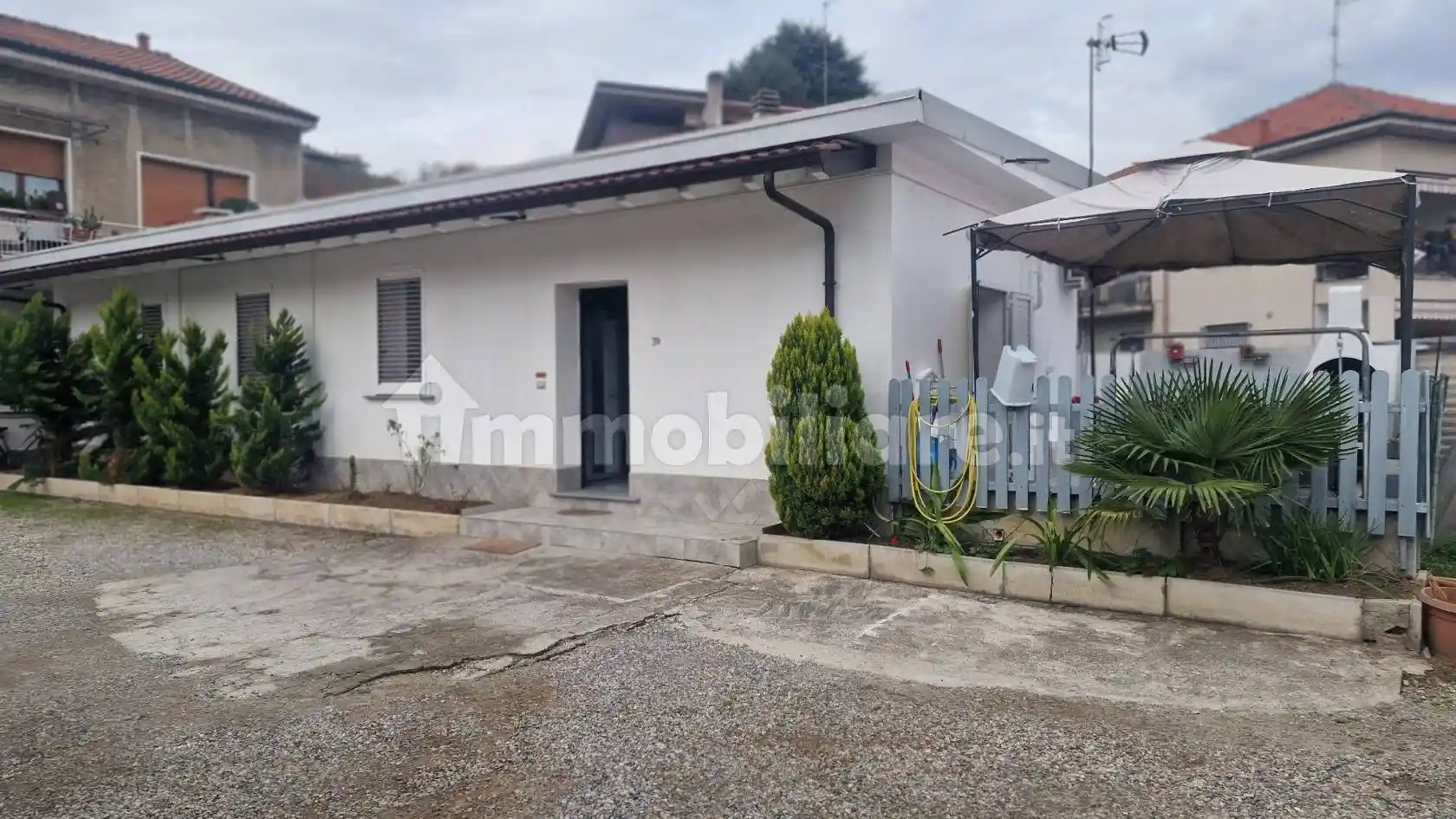 Villa in vendita a Mariano Comense