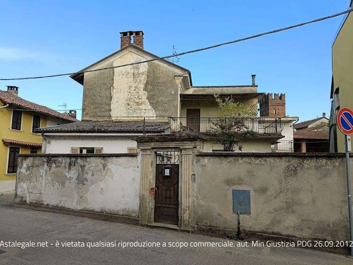 Casa indipendente in asta a Rosasco