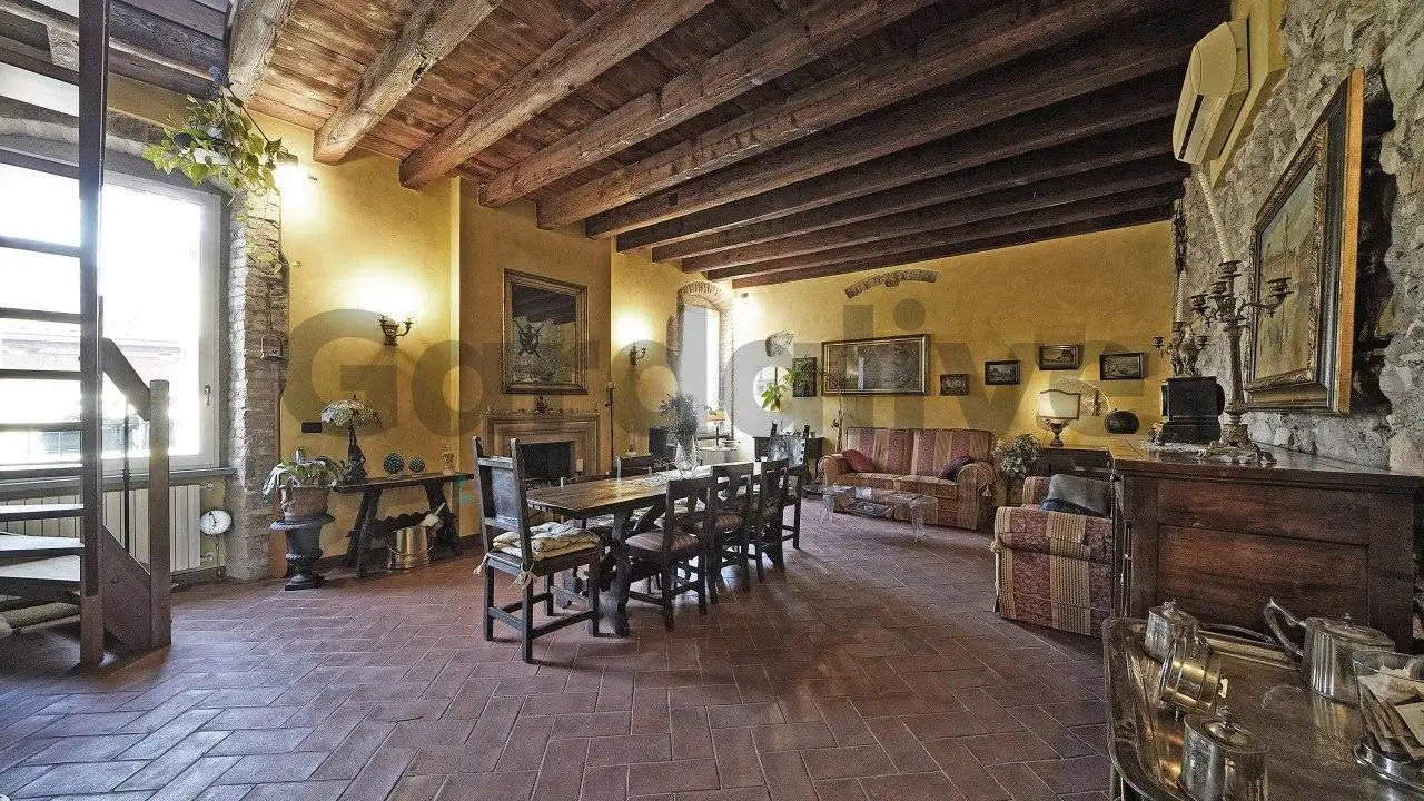 Appartamento in vendita a Salò