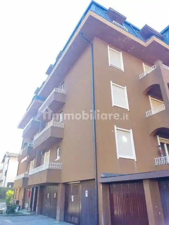 Bilocale via Erminia Maggi, Centro, Cuvio - foto 3