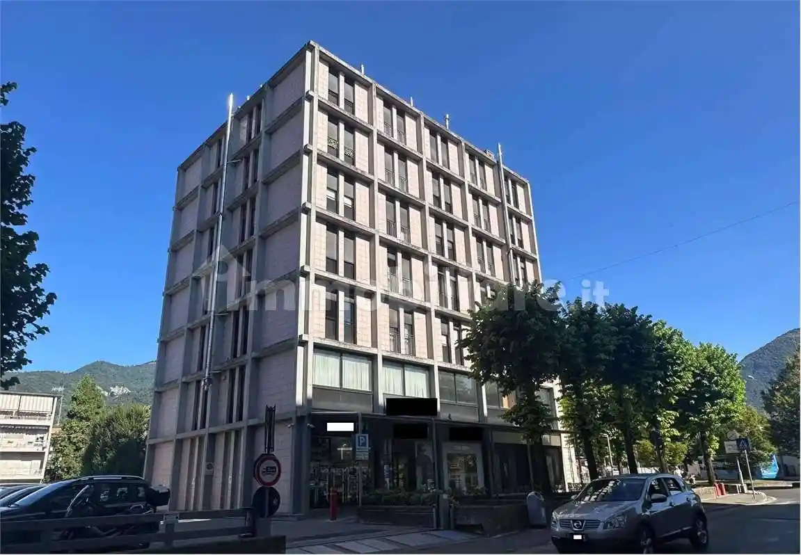 Appartamento in vendita a Erba