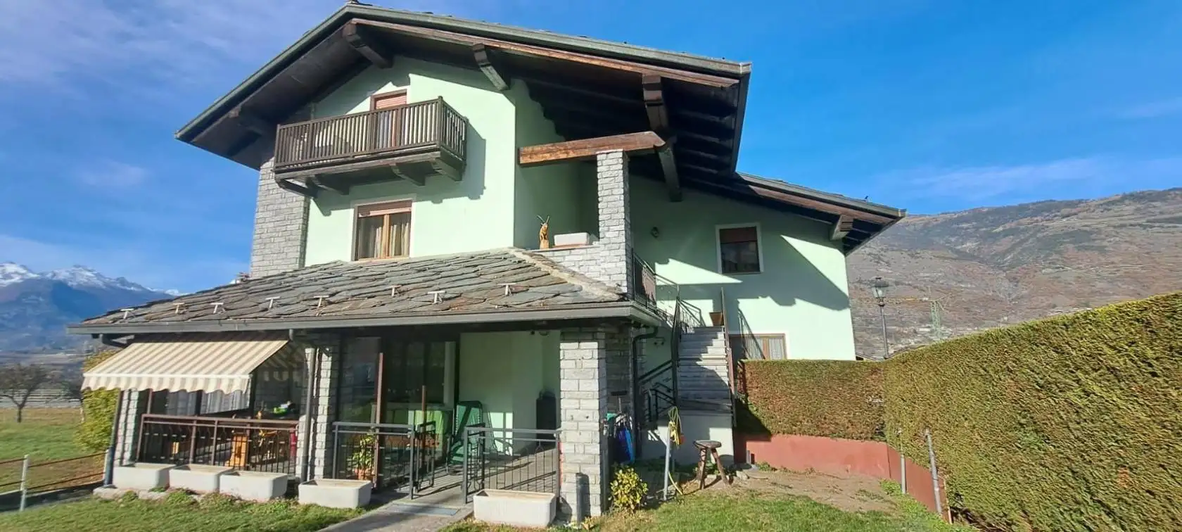 Villa in vendita a Gressan