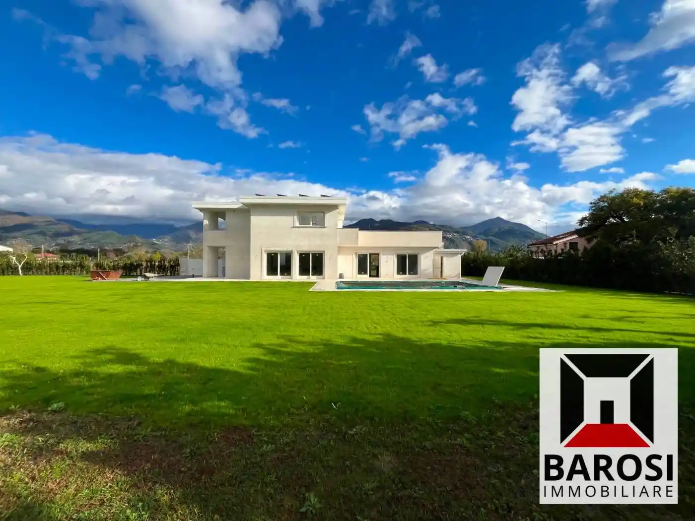 Villa in vendita a Pietrasanta