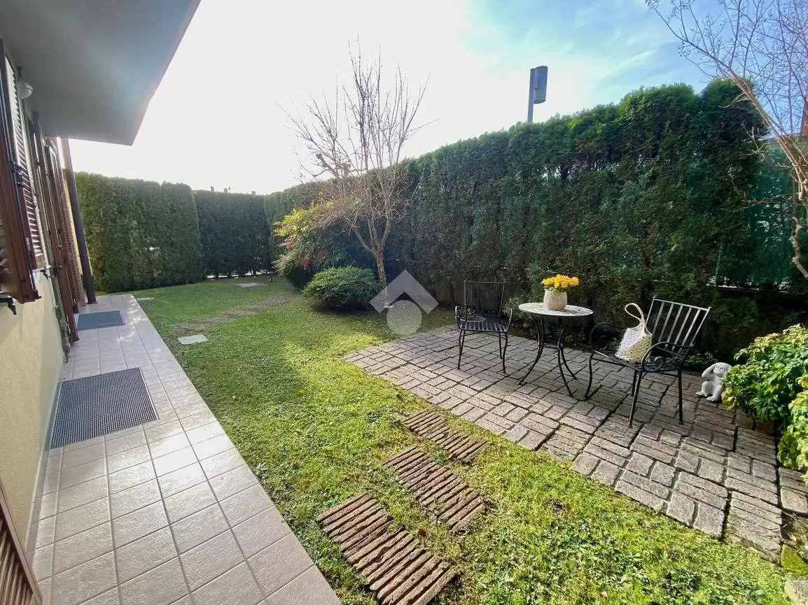 Bilocale via Fiume 21, Capiago Intimiano Olmeda, Capiago Intimiano - foto 4