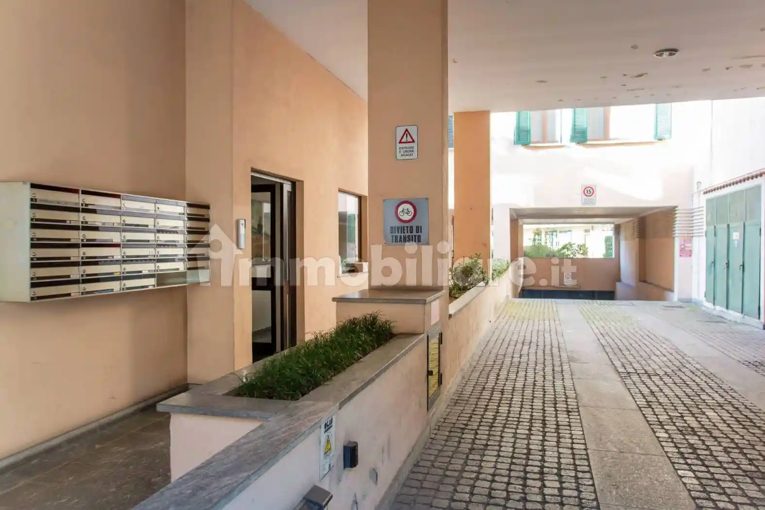 Trilocale via Cola Montano 9, Isola, Milano - foto 4