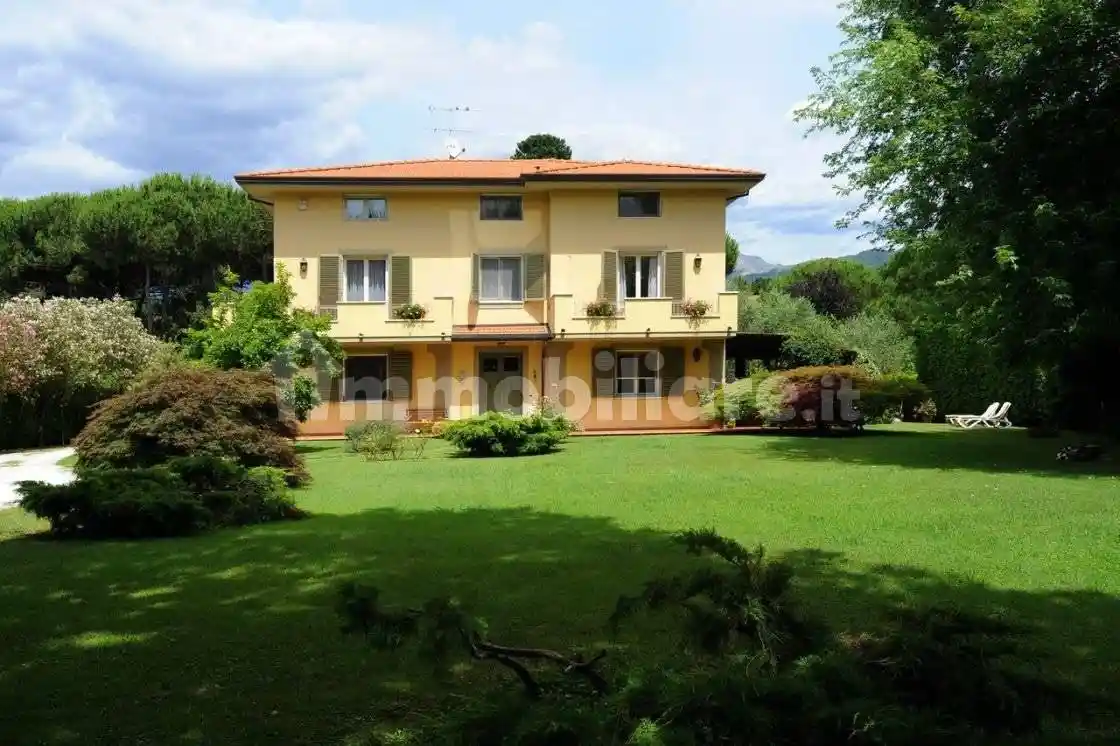 Villa in vendita a Massa