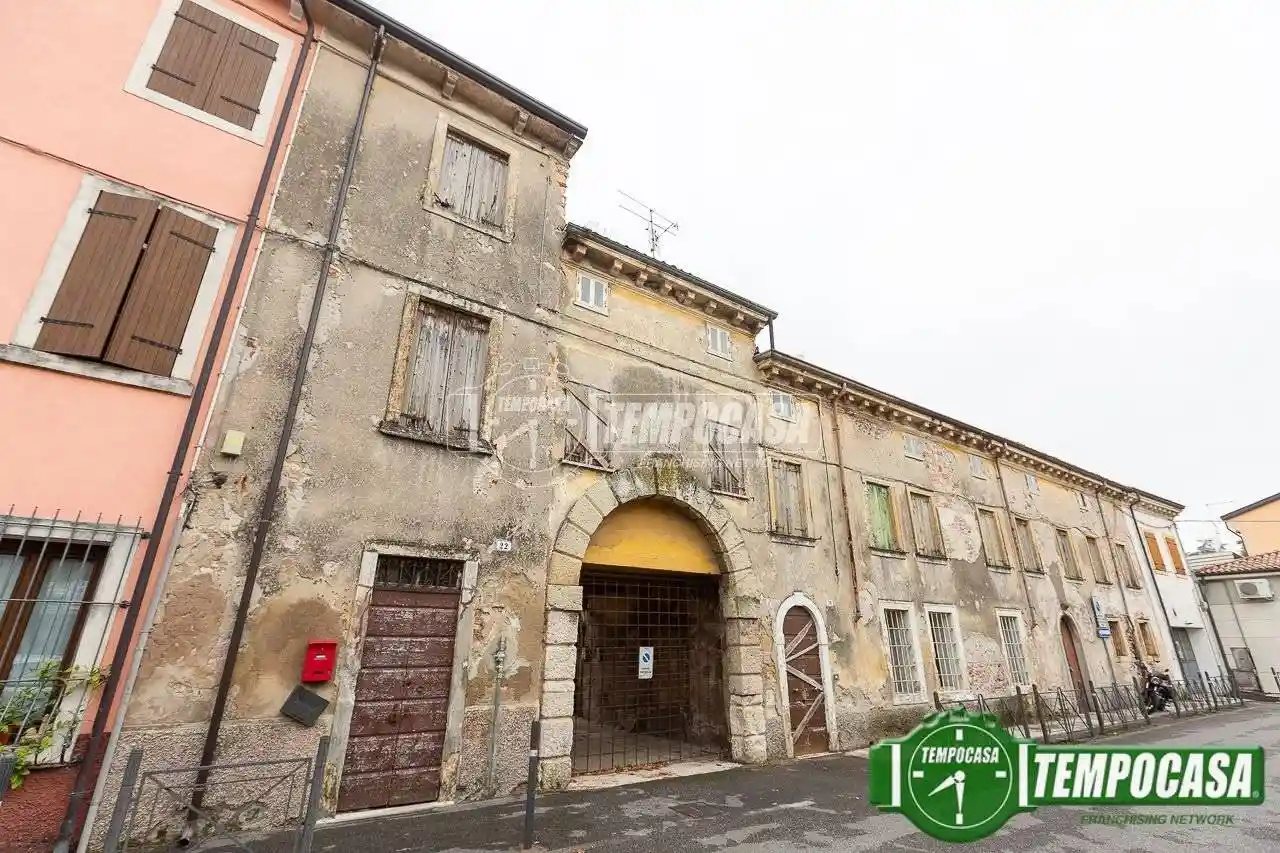 Palazzo - Edificio in Vendita - foto 2