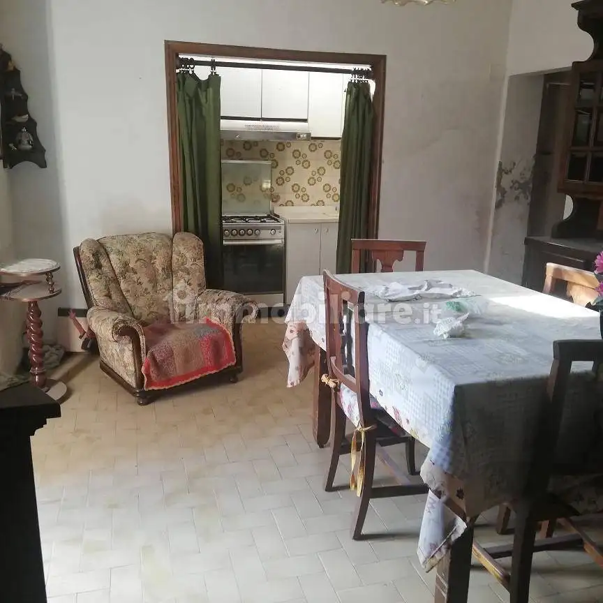 Casa indipendente in vendita a Cascina