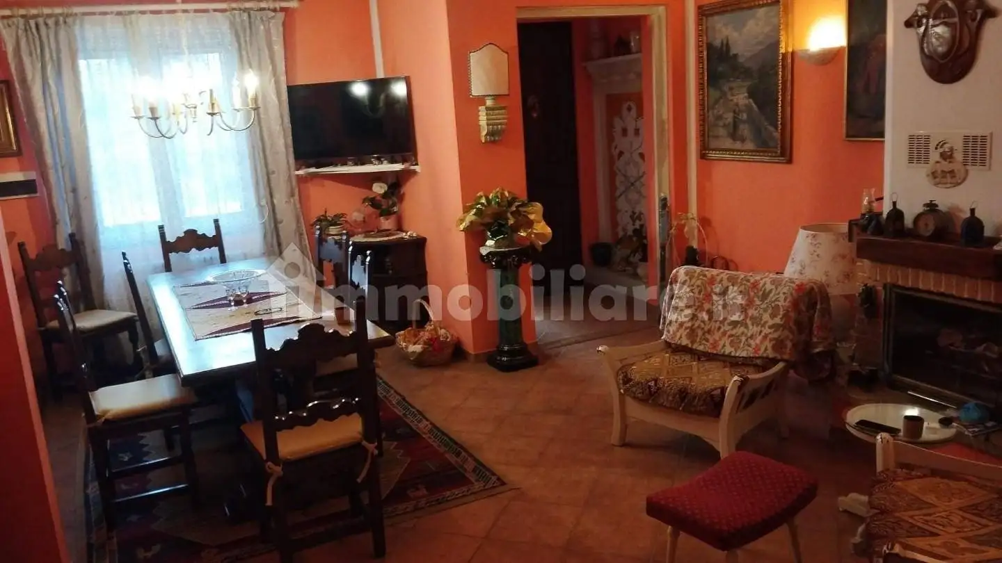 Villetta a schiera in vendita a Cascina