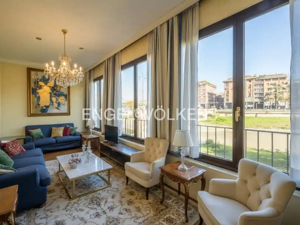 Casa indipendente in vendita a Parma