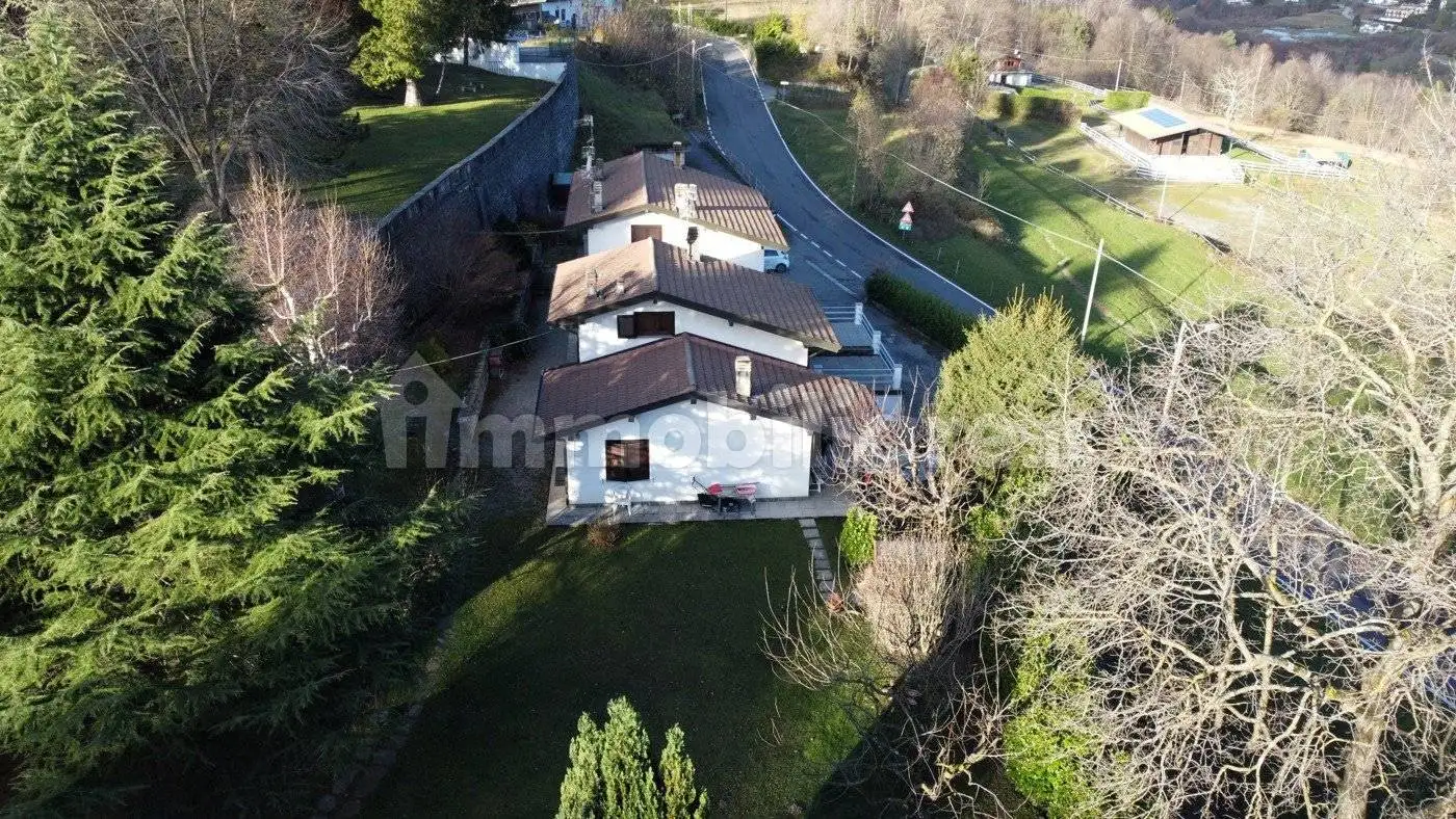 Villa unifamiliare via Ticino , 11, Pellio Intelvi, Alta Valle Intelvi - foto 2