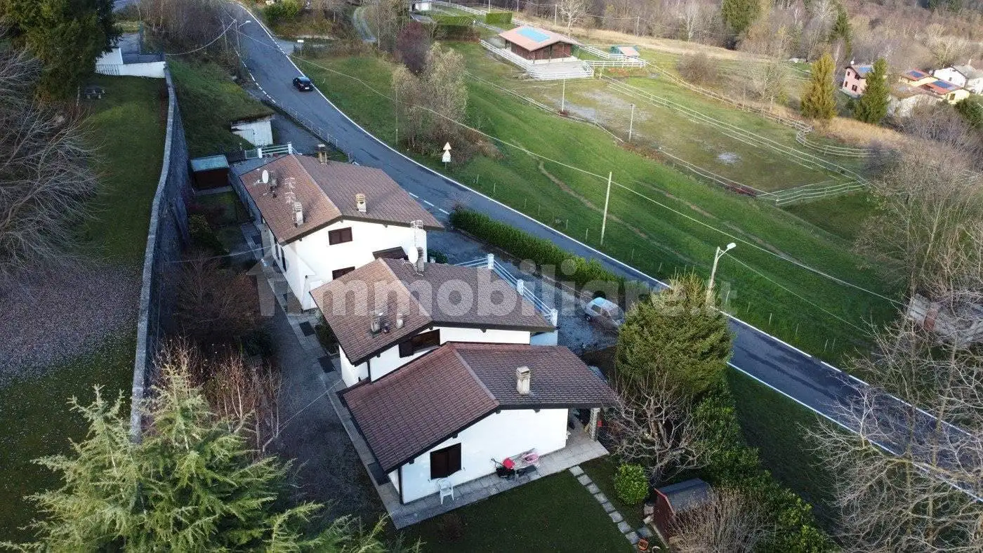 Villa unifamiliare via Ticino , 11, Pellio Intelvi, Alta Valle Intelvi - foto 3