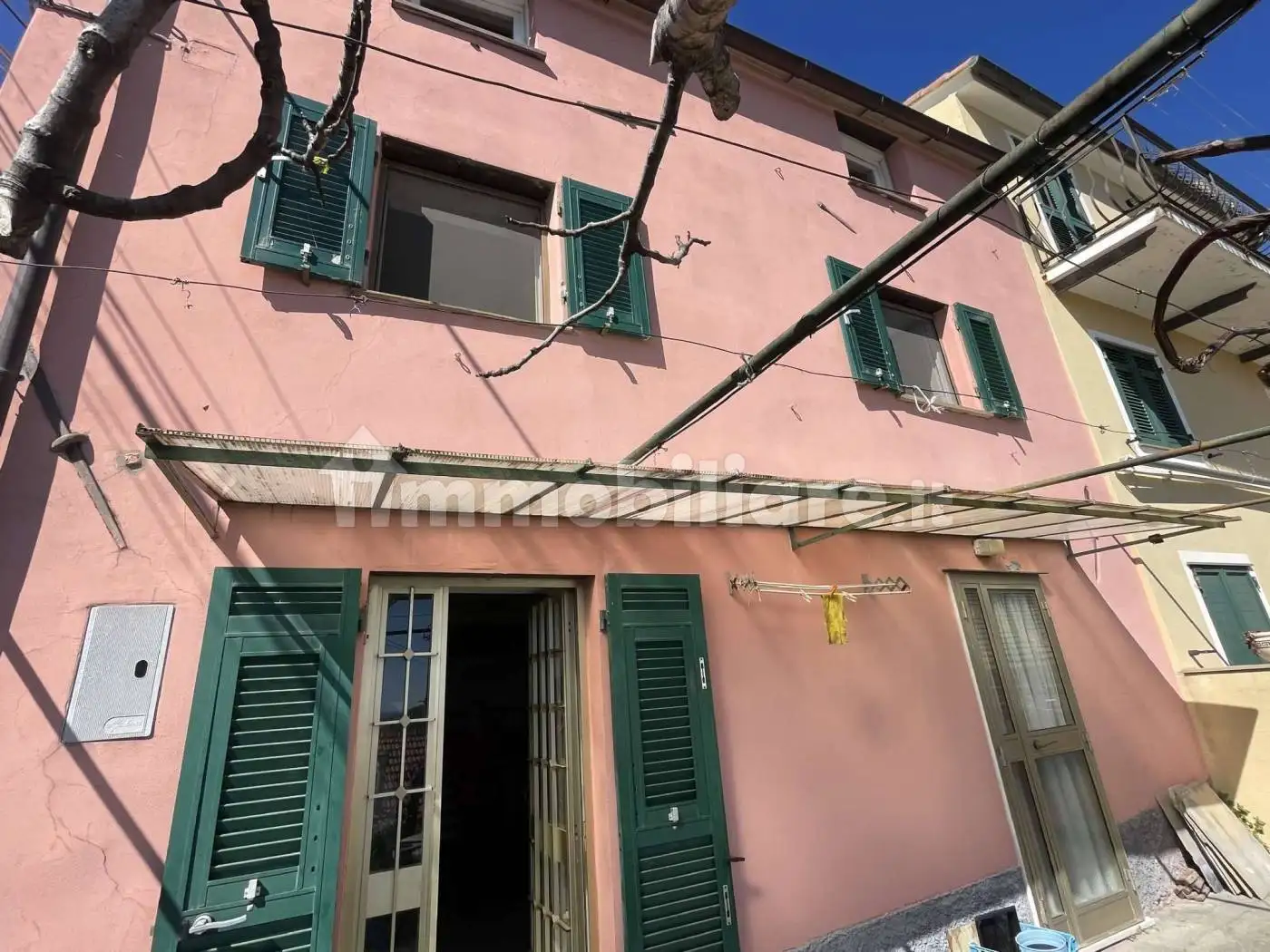 Casa indipendente in vendita a Genova