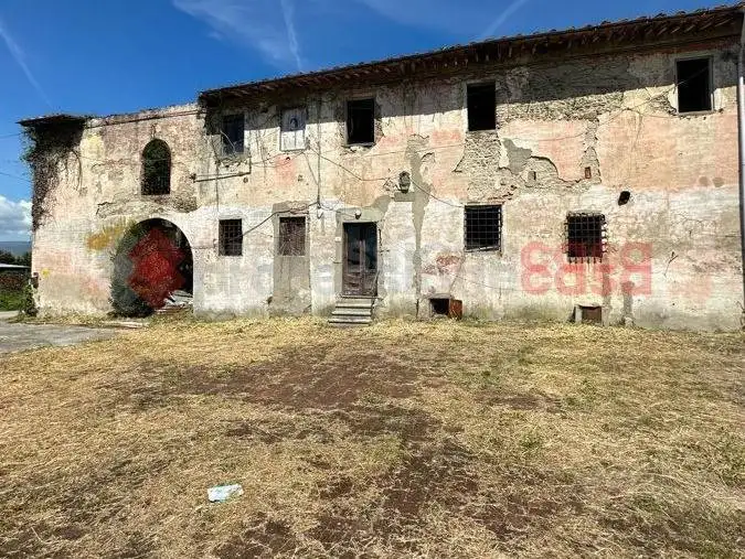 Casa indipendente in vendita a Pistoia