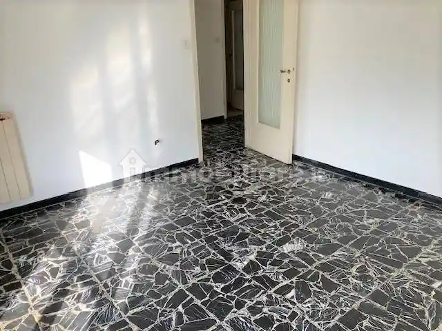 Quadrilocale da ristrutturare, quarto piano, Kennedy - Mazzetta, La Spezia - foto 2