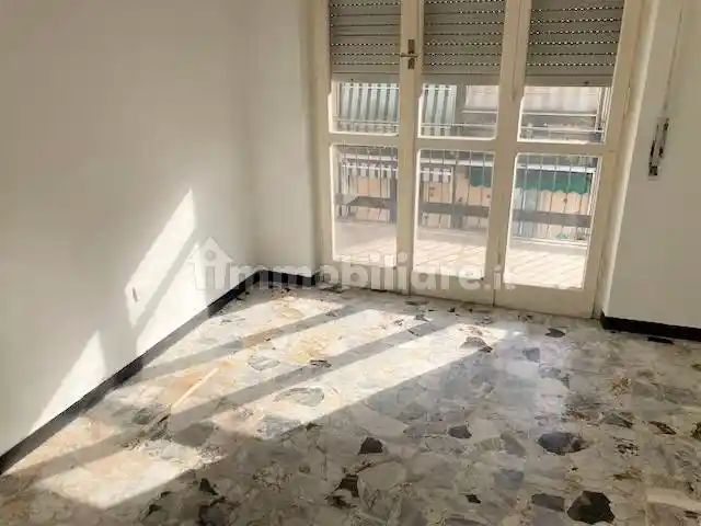 Quadrilocale da ristrutturare, quarto piano, Kennedy - Mazzetta, La Spezia - foto 3