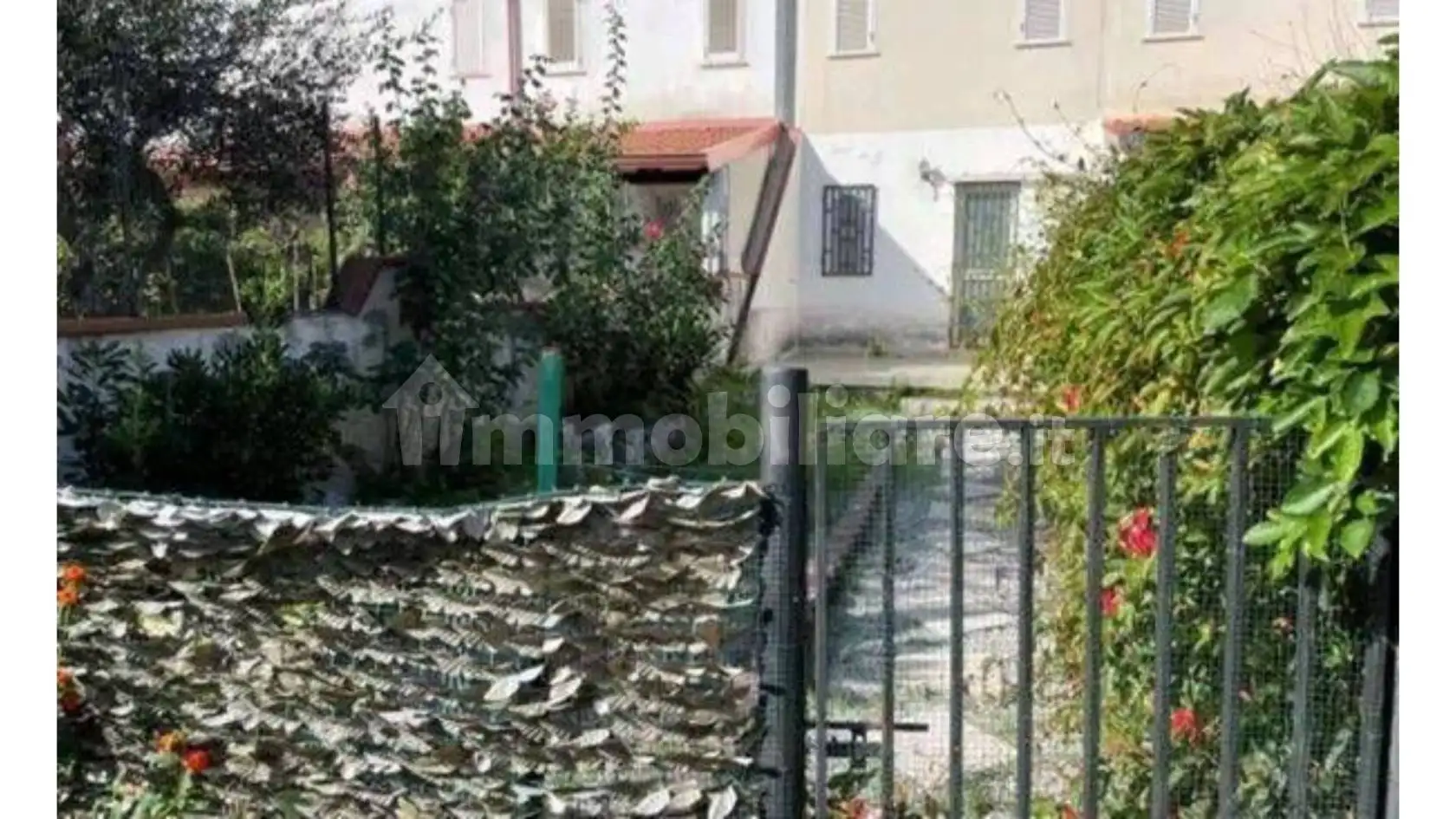 Villetta a schiera in asta a Furnari