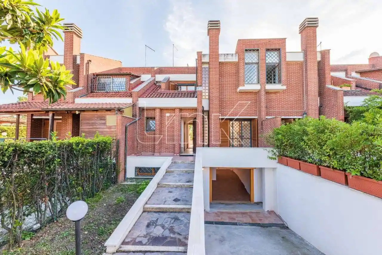 Villa in vendita a Roma