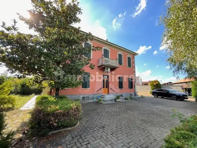 Villa in vendita a Frugarolo