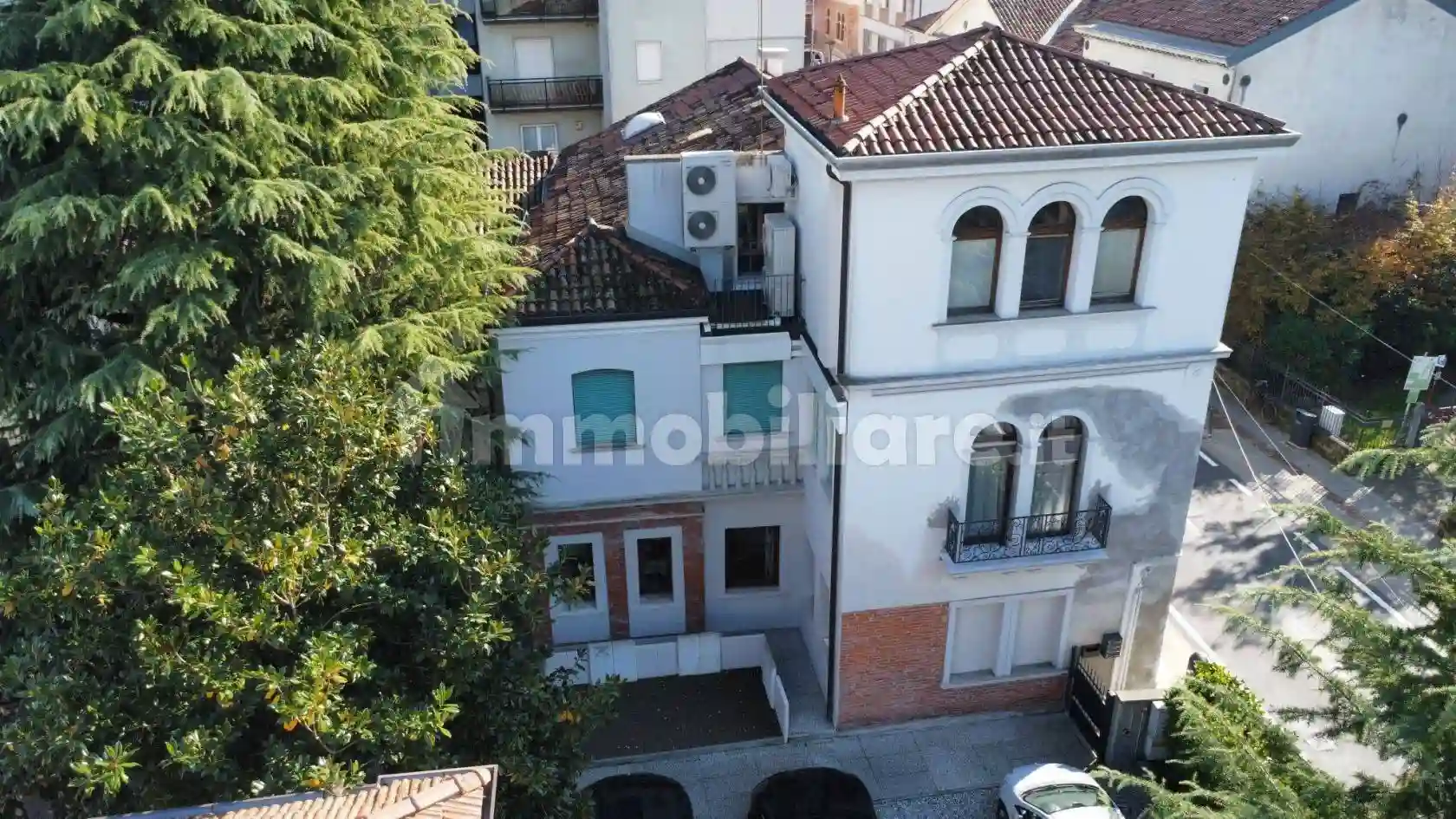 Palazzo - Edificio - foto 2