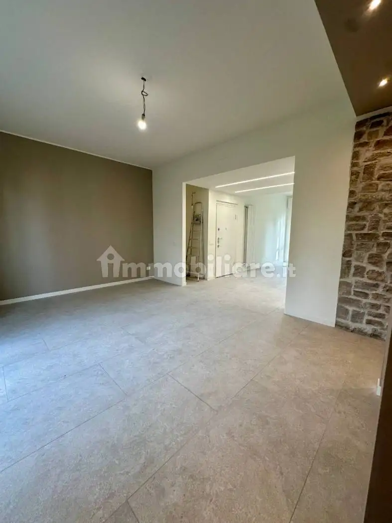 Trilocale via Alcide De Gasperi 26, Velate, Usmate Velate - foto 2