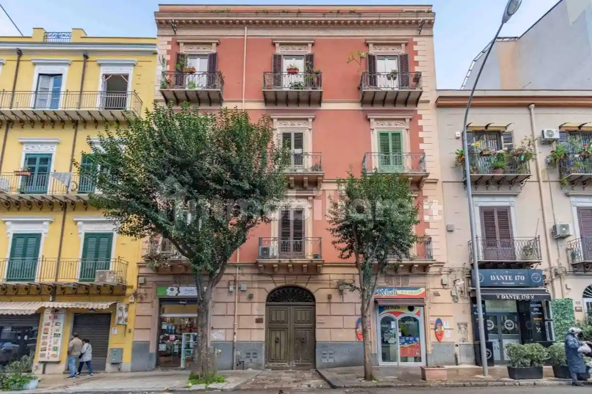 Appartamento in vendita a Palermo