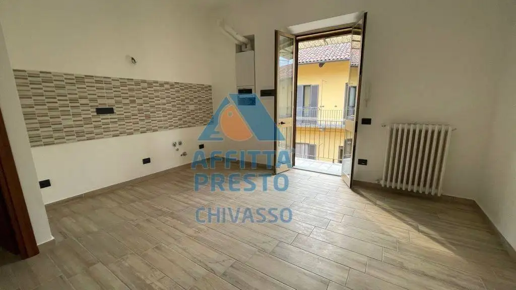 Bilocale via Torino 90, Centro, Chivasso - foto 2