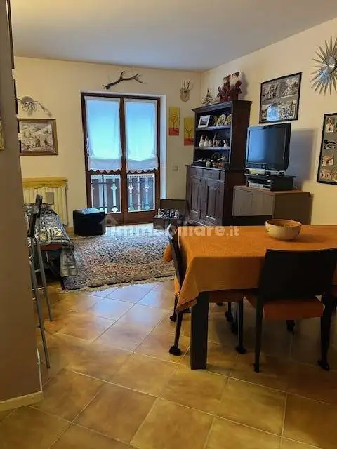 Quadrilocale via Montello 15, Centro, Cesana Torinese - foto 3