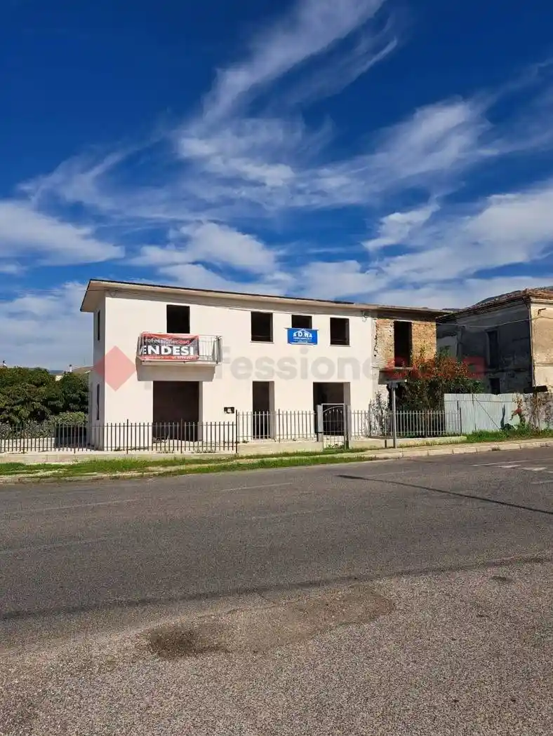 Terratetto unifamiliare via Casilina Sud, snc, Cervaro - foto 3