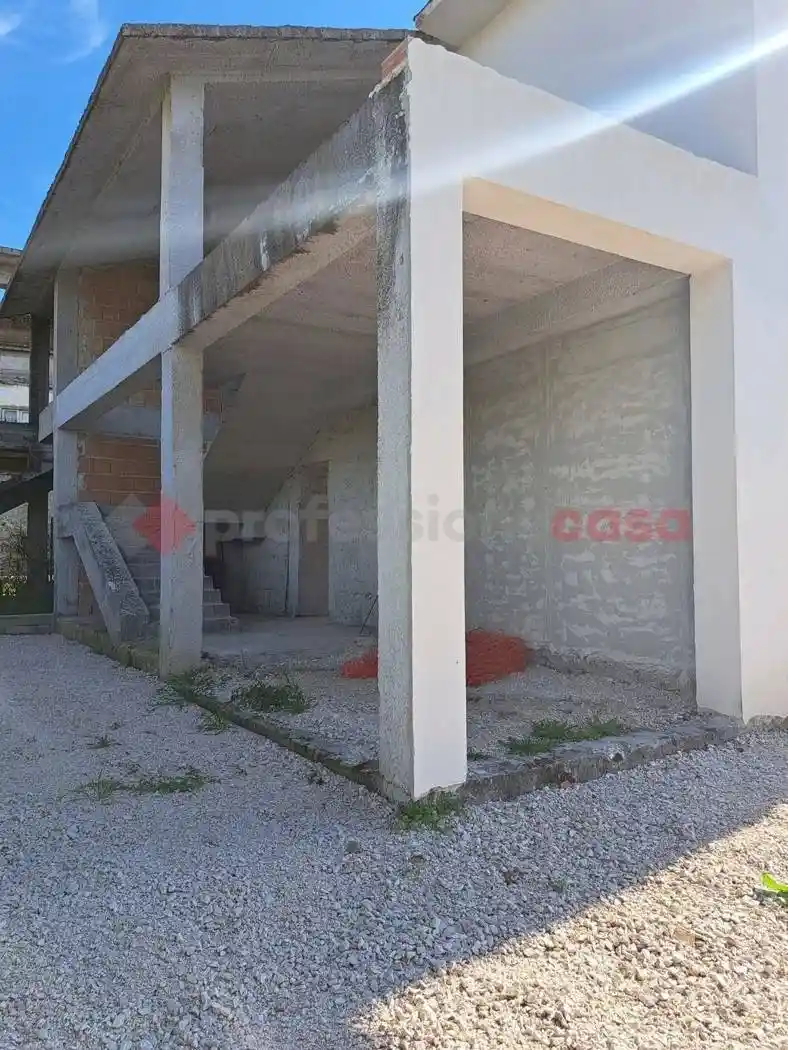 Terratetto unifamiliare via Casilina Sud, snc, Cervaro - foto 5