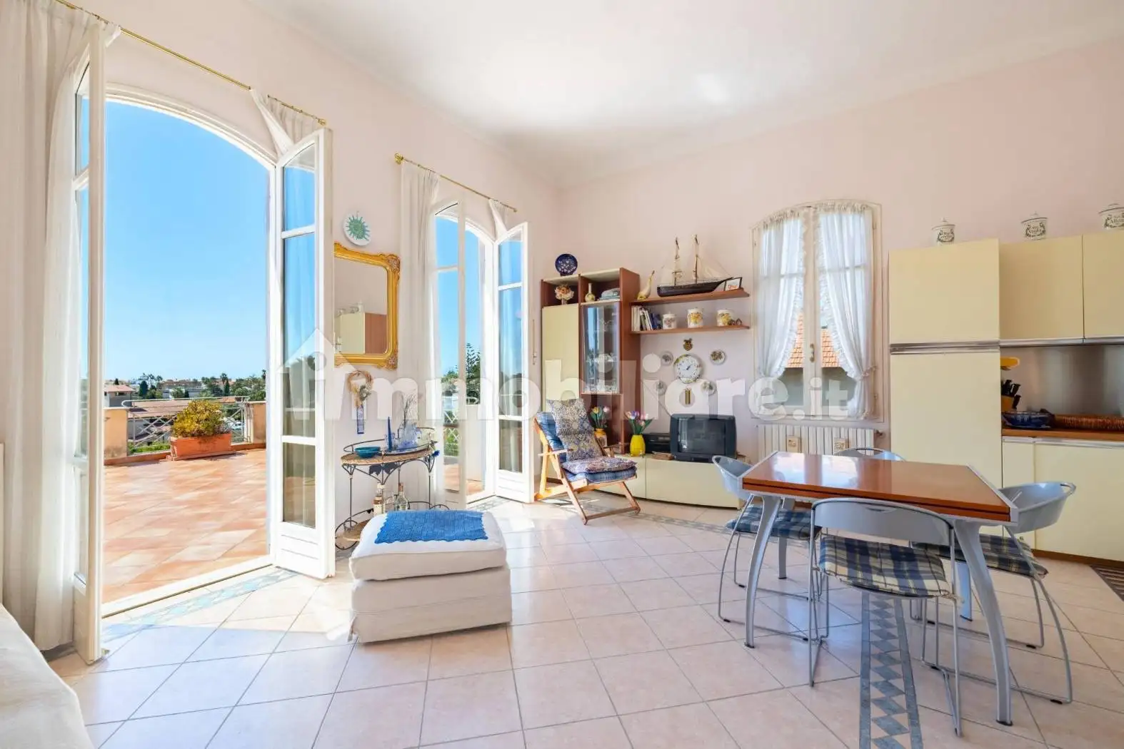 Appartamento in vendita a Bordighera