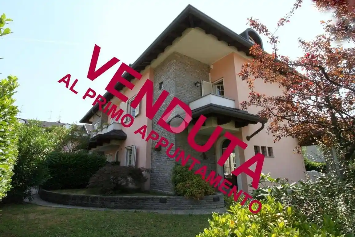 Villetta a schiera in vendita a Cassano Magnago