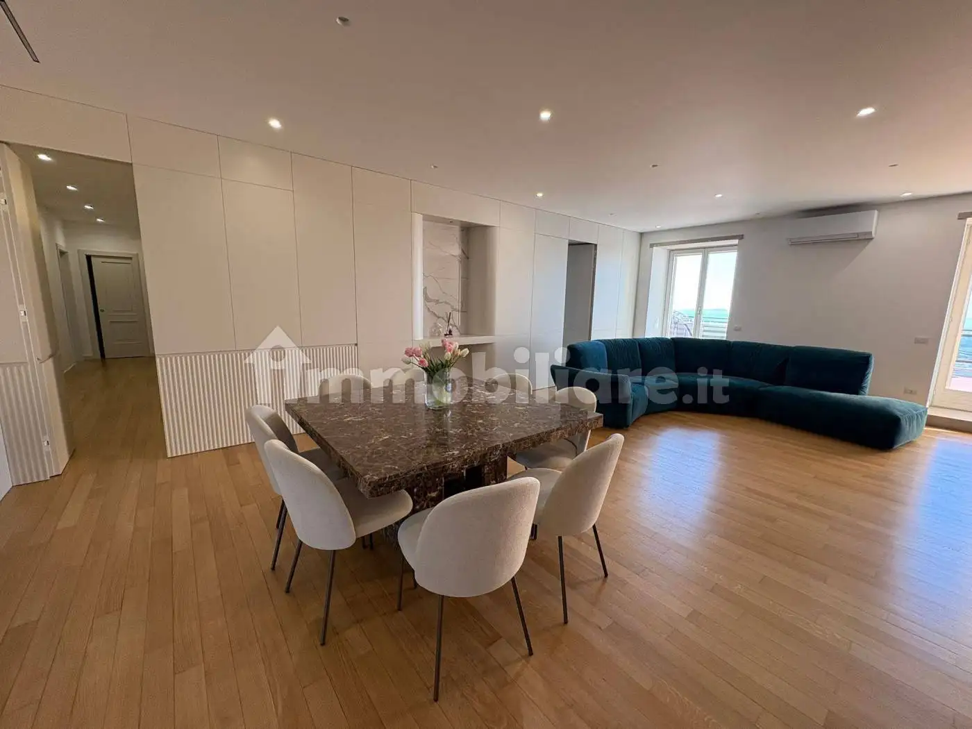 Appartamento in affitto a Napoli