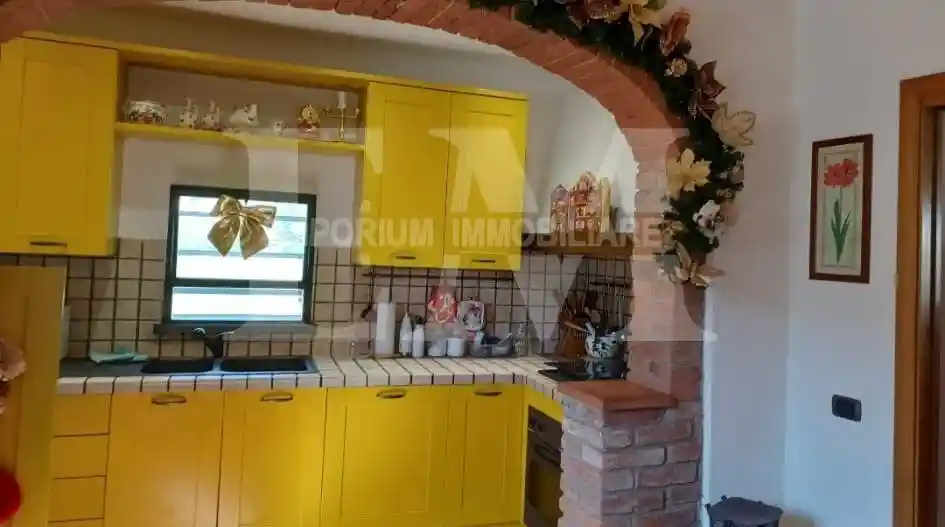 Terratetto unifamiliare 1820 m², ottimo stato, Centro Storico, San Miniato - foto 2