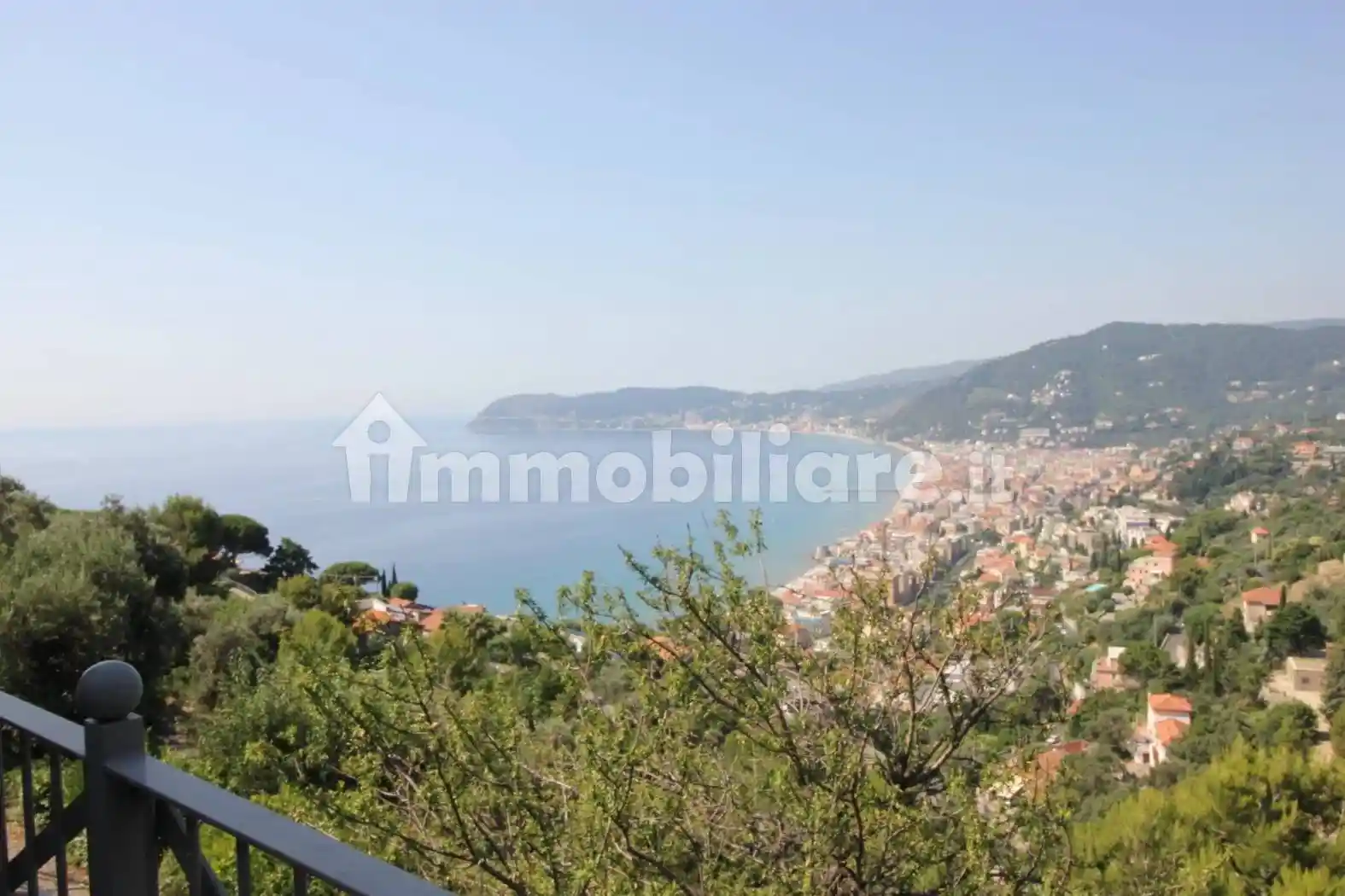 Villa in vendita a Alassio