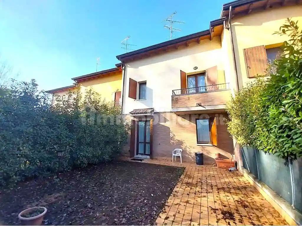 Villetta a schiera - foto 2