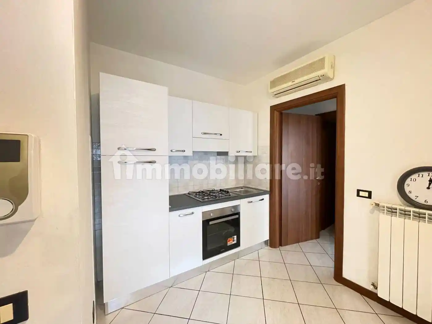 Bilocale via San Carlo da Sezze 88, Centro, Latina - foto 2