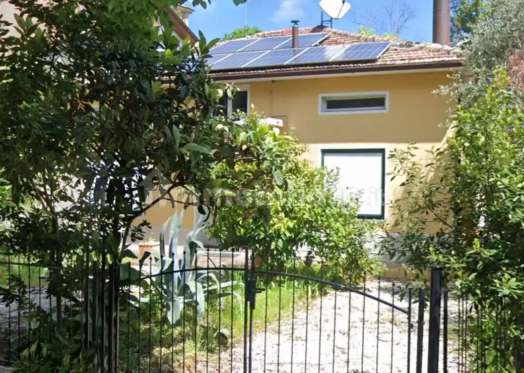 Appartamento viale Martiri della Resistenza 1, Centro, Monte San Vito - foto 2