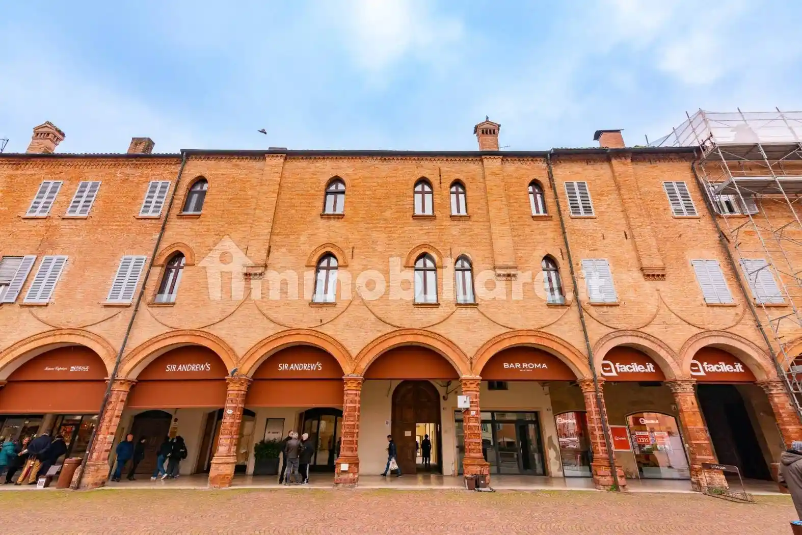 Quadrilocale piazza dei Martiri 42, Centro Storico, Carpi - foto 2
