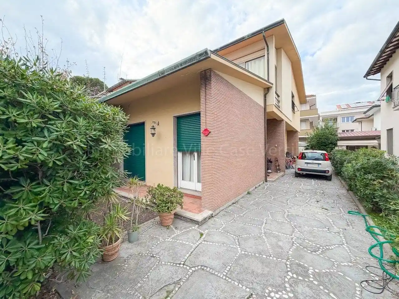 Villa in vendita a Viareggio