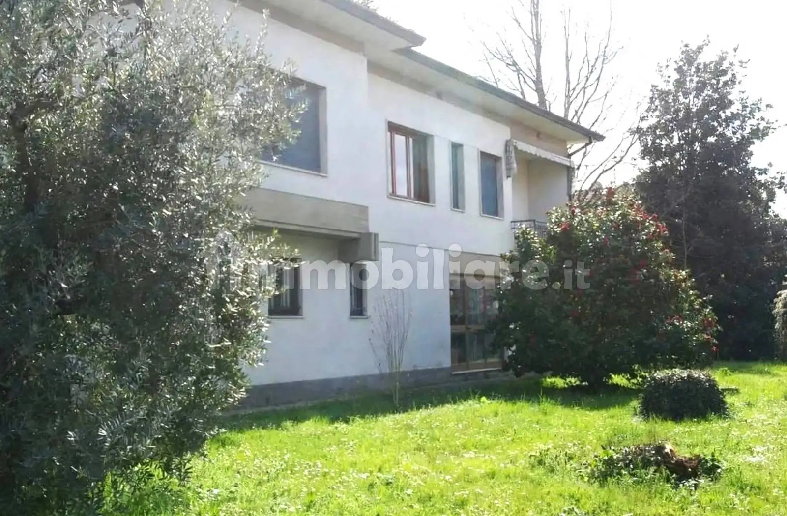 Villa in vendita a Lucca