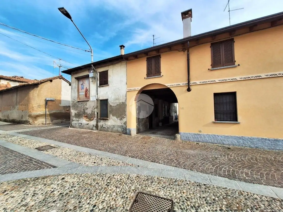 Casa indipendente in vendita a Marcallo con Casone