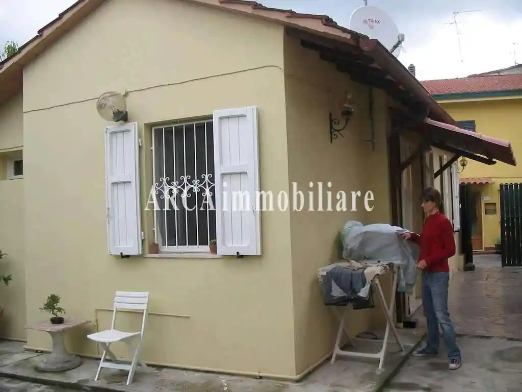 Terratetto unifamiliare 50 m², da ristrutturare, Piano di Mommio, Massarosa - foto 3