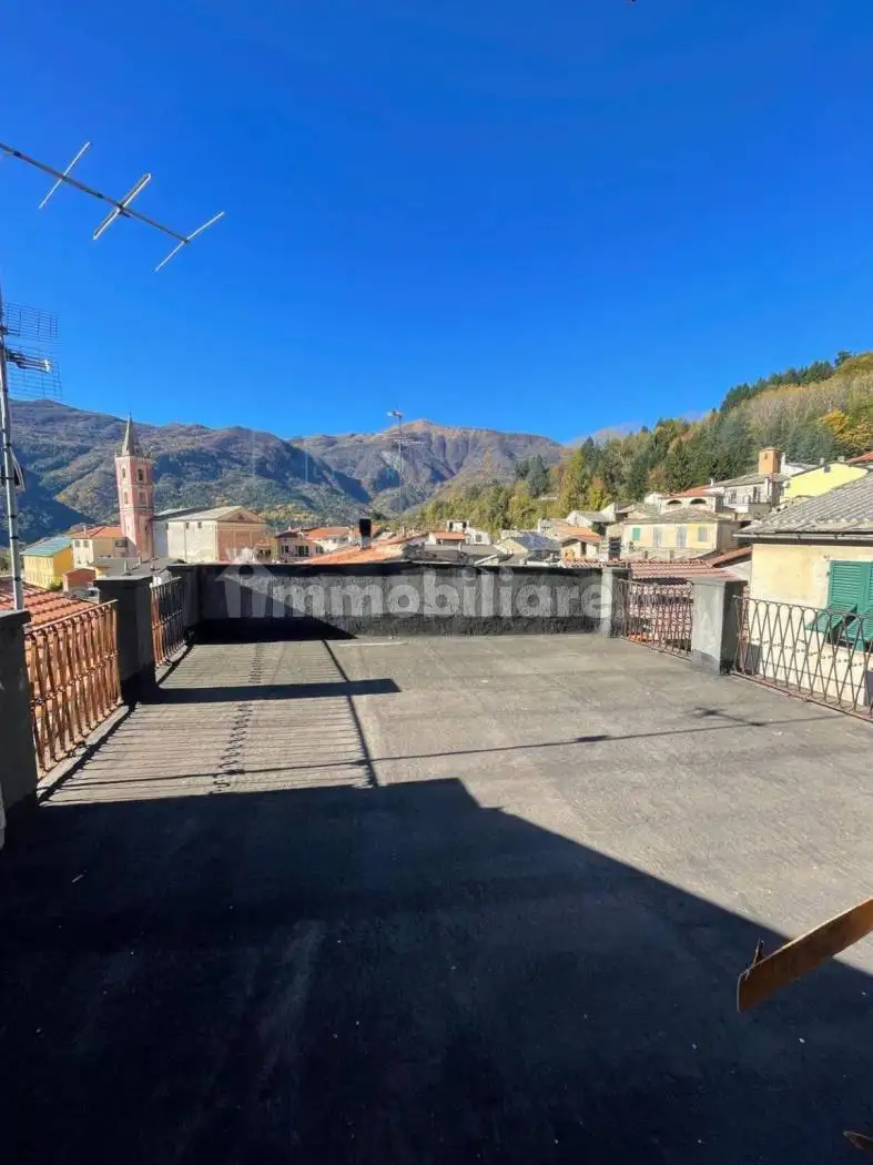 Rustico via 4 Novembre, Cosio d'Arroscia - foto 2