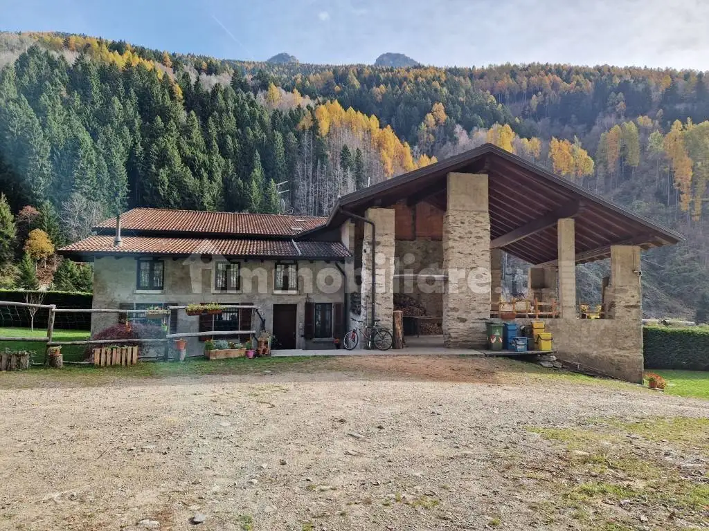 Villa plurifamiliare via Luigi Folonari 41, Centro, Edolo - foto 5