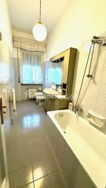 Quadrilocale Passo Spartaco Ferradini, Marassi, Genova - foto 4