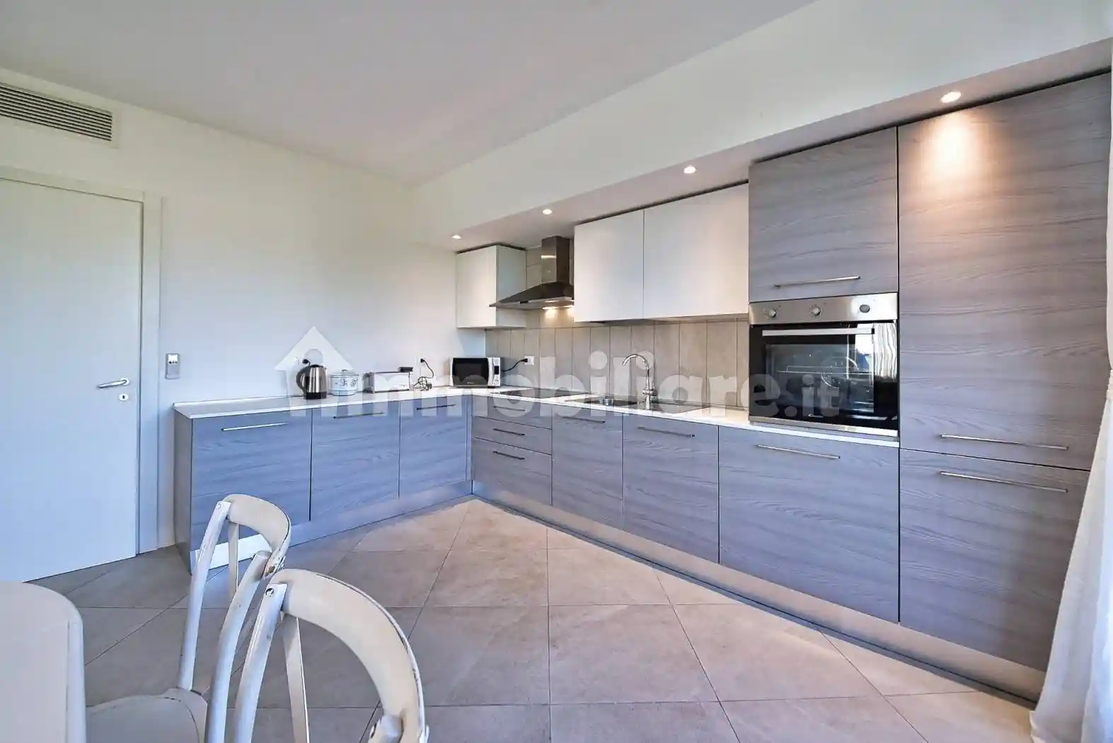 Trilocale via Cardinal A. Ferrari 12, Centro, Erba - foto 4