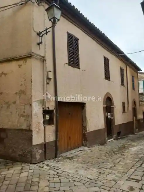 Casa indipendente in vendita a Fabriano